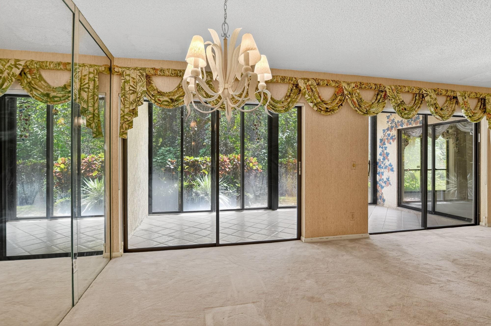 5590 Coach House Circle, Unit B Boca Raton, FL 33486 - Photo 5 of 38 Photo 5