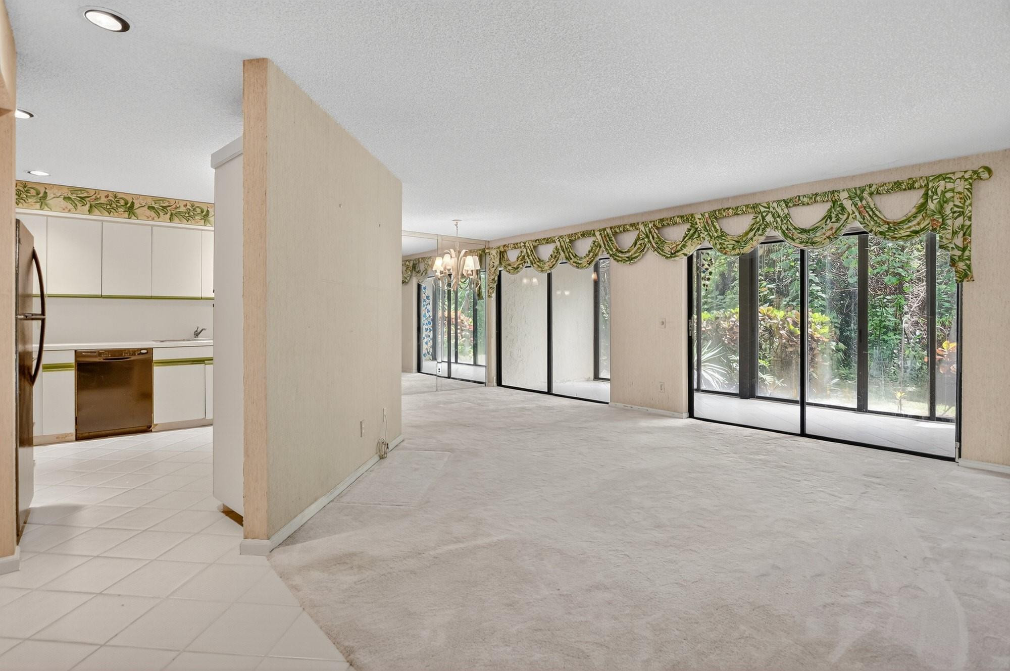 5590 Coach House Circle, Unit B Boca Raton, FL 33486 - Photo 6 of 38 Photo 6