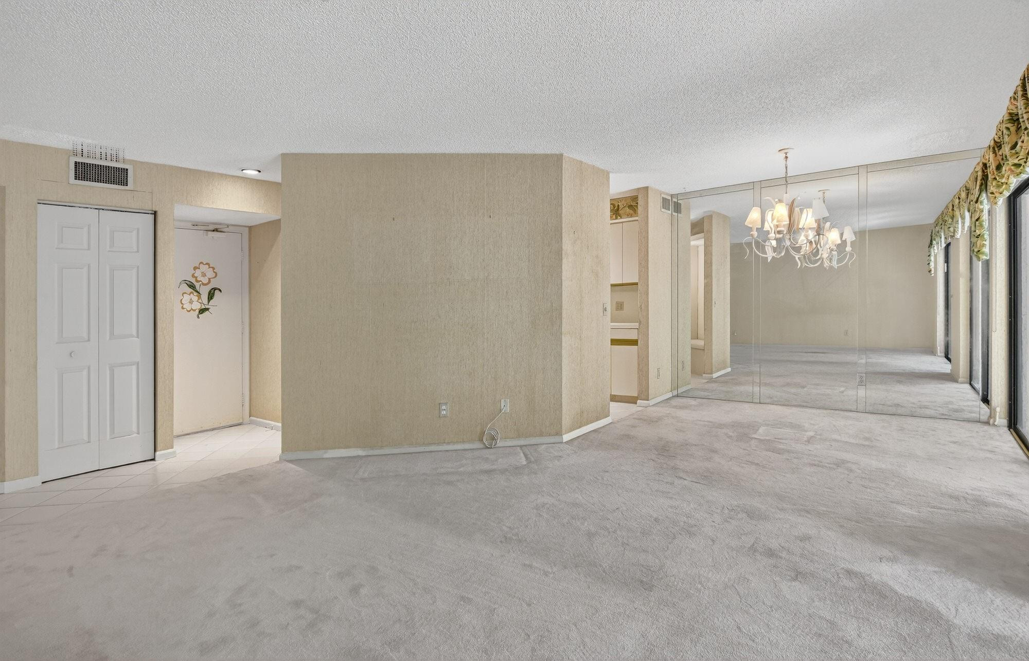 5590 Coach House Circle, Unit B Boca Raton, FL 33486 - Photo 7 of 38 Photo 7