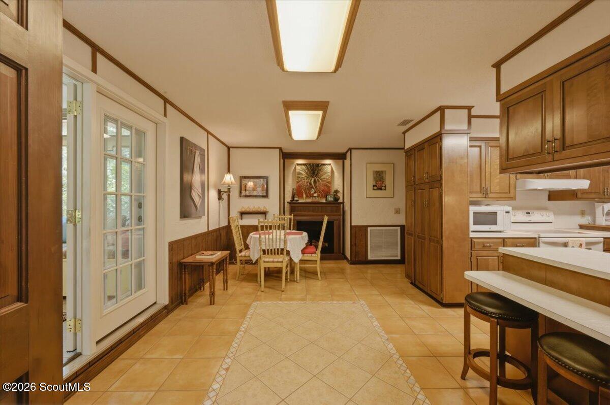 554 Old Plantation Road Jekyll Island, GA 31527 - Photo 16 of 58 breakfast area
