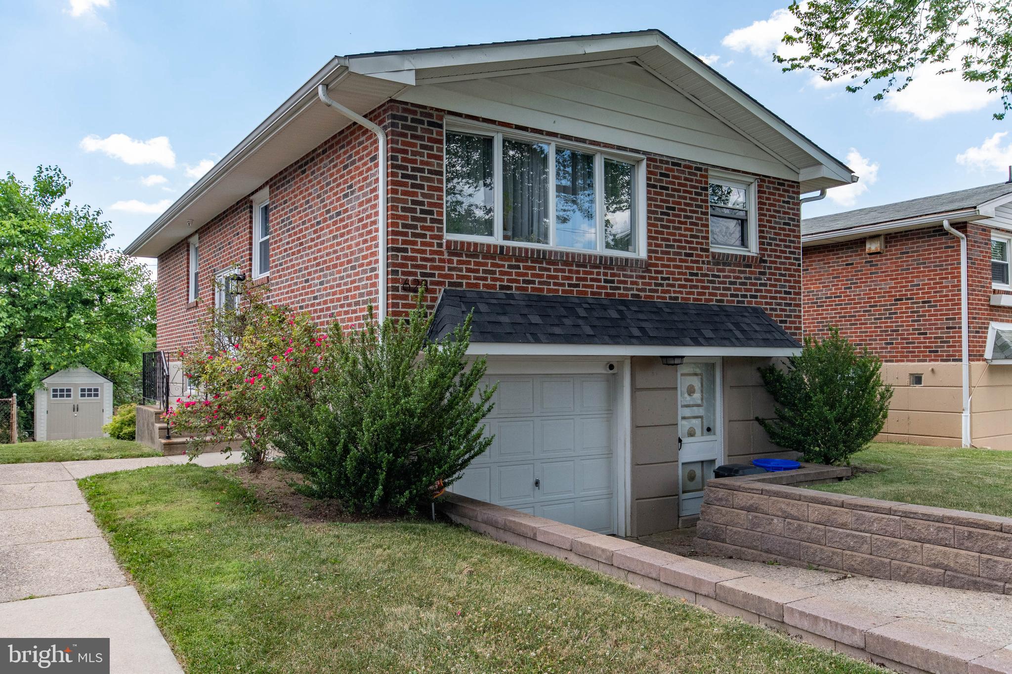 628 Colebrook Road Philadelphia, PA 19115 - Photo 2 of 35 Gallery Image 2
