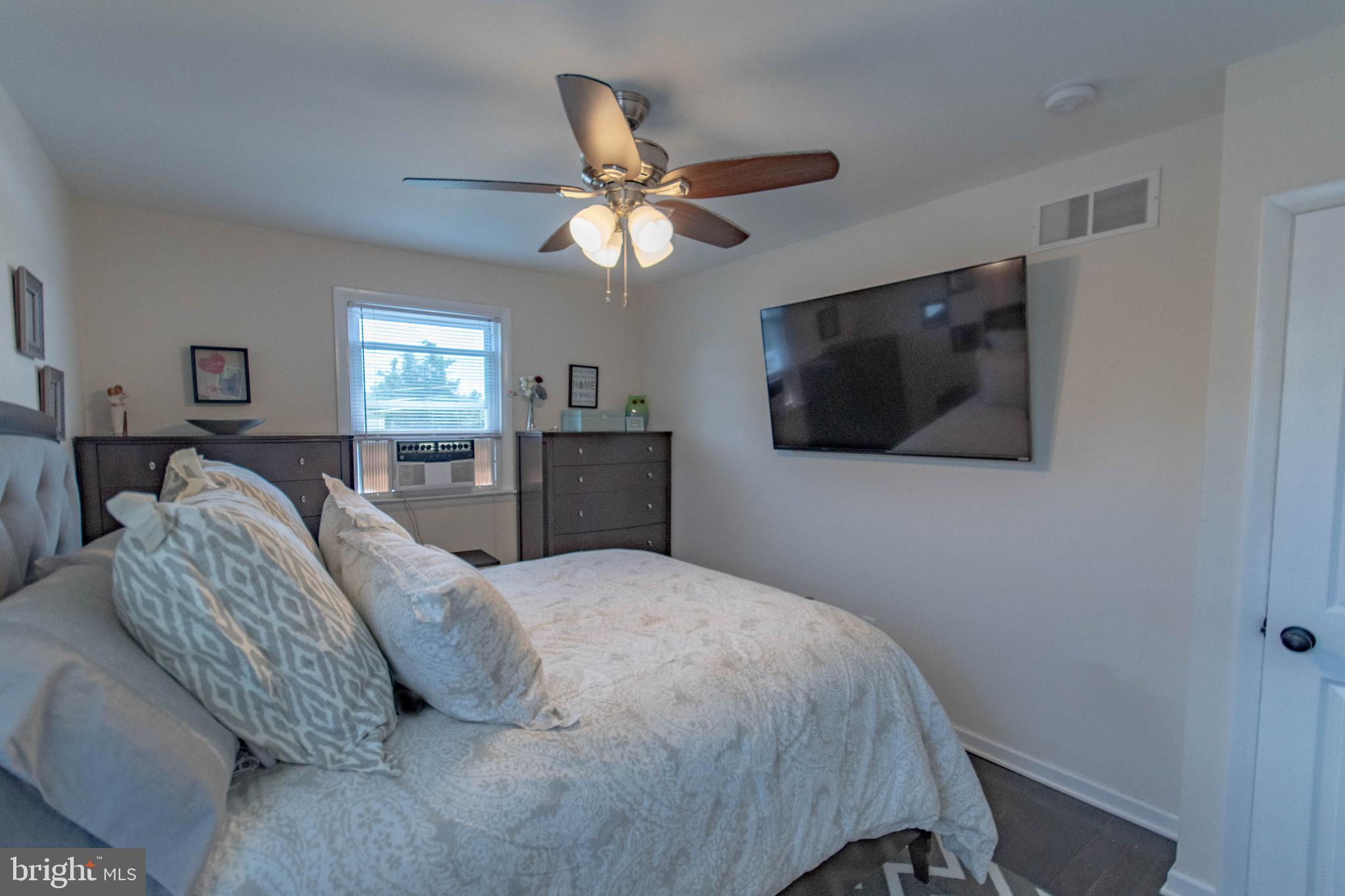 628 Colebrook Road Philadelphia, PA 19115 - Photo 20 of 35 Gallery Image 20