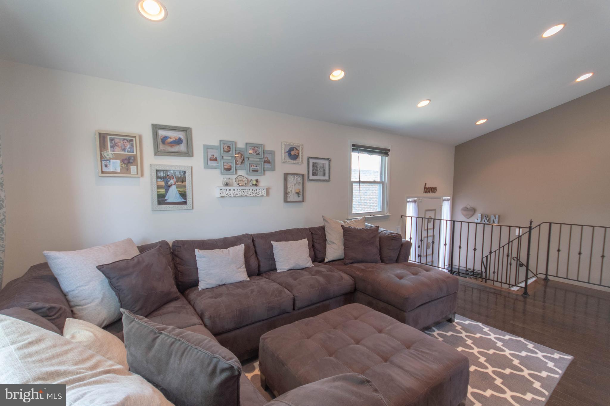 628 Colebrook Road Philadelphia, PA 19115 - Photo 8 of 35 Gallery Image 8