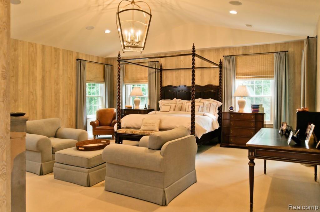 2601 Indian Mound Road Bloomfield Hills, MI 48301 - Photo 16 of 23