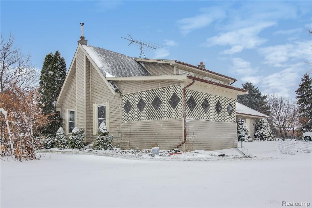 3943 Morrice Road Webberville, MI 48892 - Photo 27 of 31 Rear of home