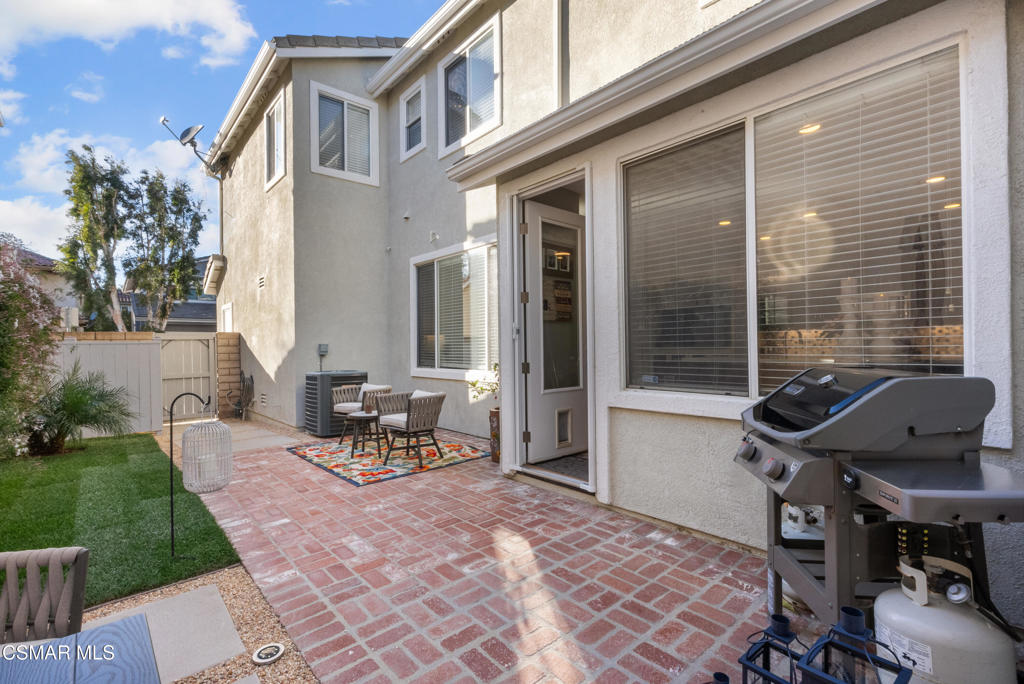 2473 Aurora Lane Simi Valley, CA 93063 - Photo 28 of 32