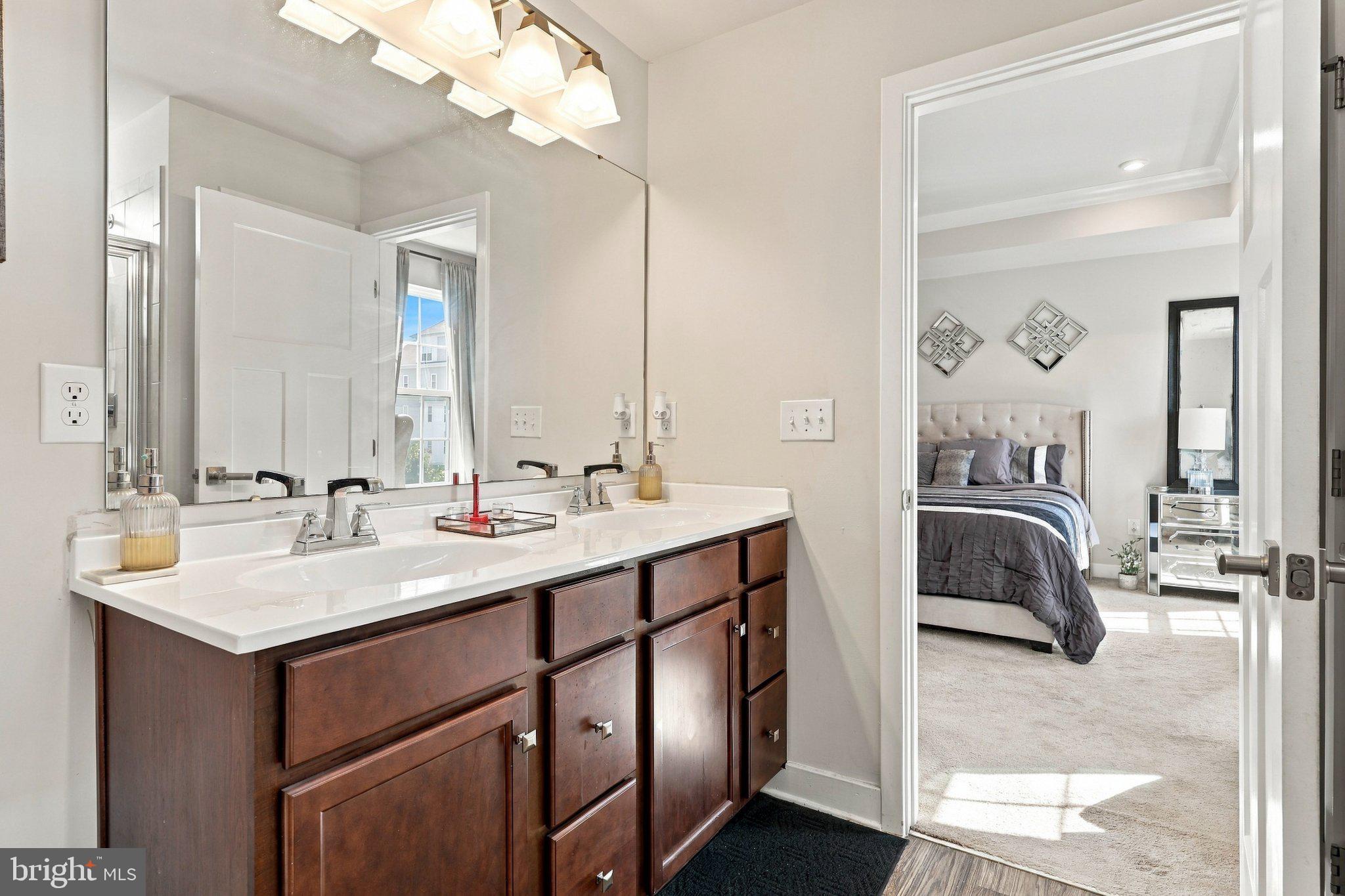 7 Cardinal Court Sewell, NJ 08080 - Photo 24 of 40 Primary bath