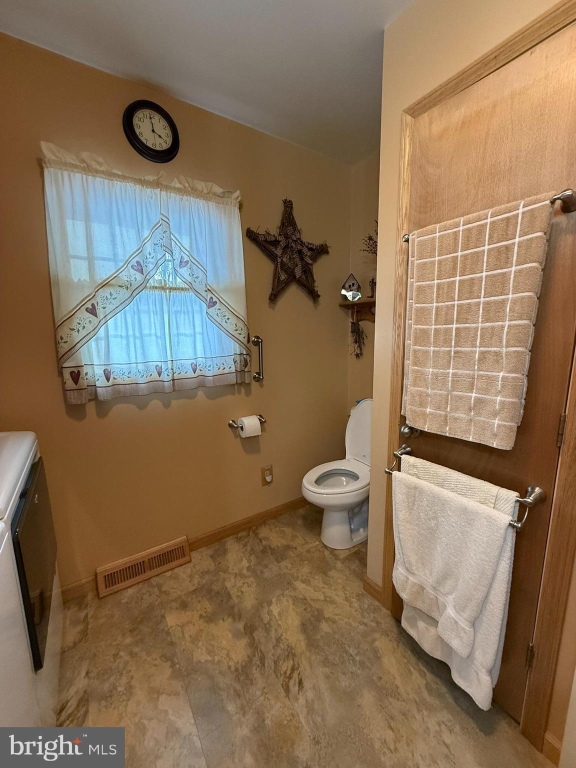 435 Westley Road Mohnton, PA 19540 - Photo 27 of 43 a bathroom with a toilet and a shower