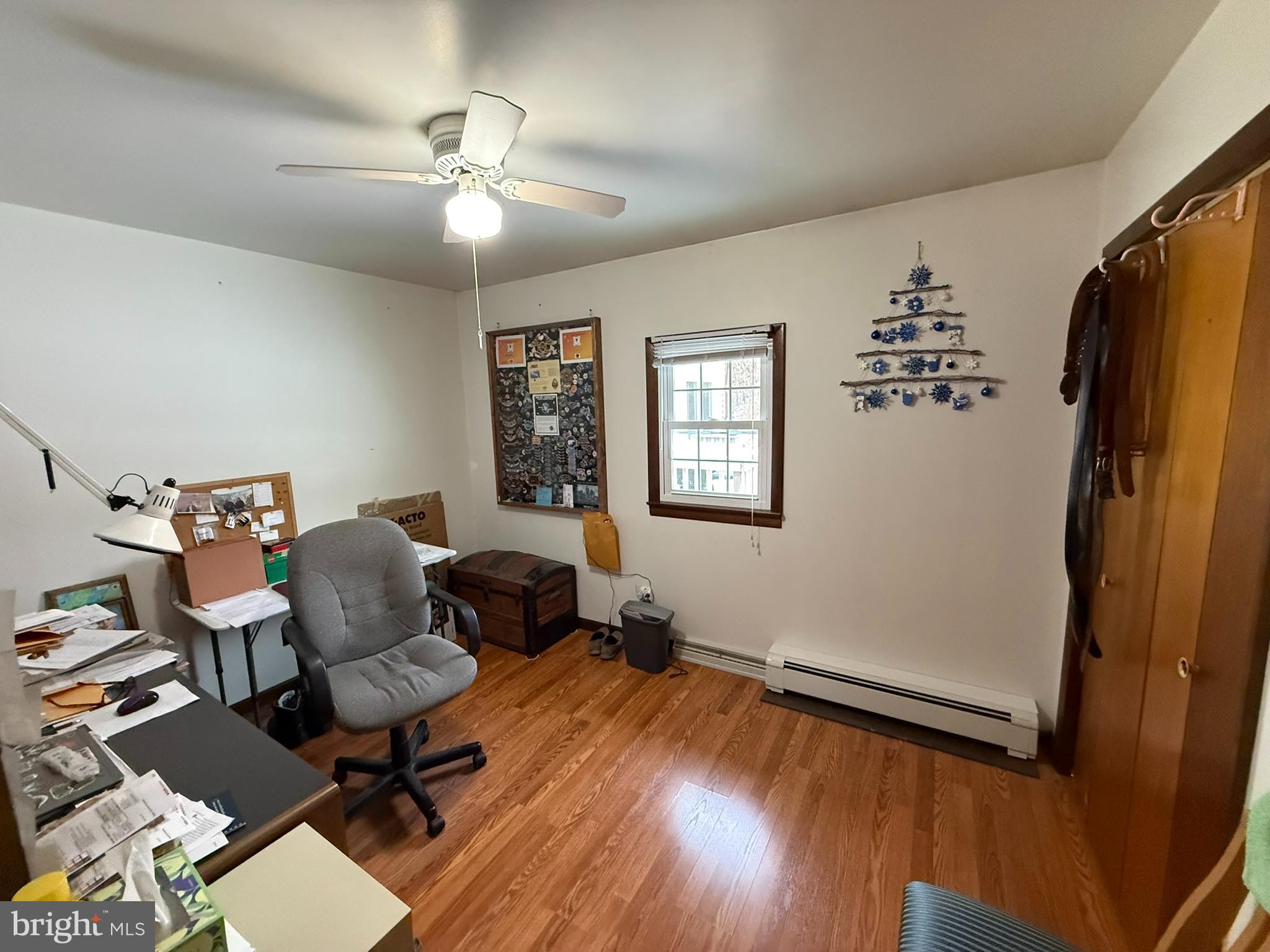 435 Westley Road Mohnton, PA 19540 - Photo 32 of 46 a living room with furniture and a window