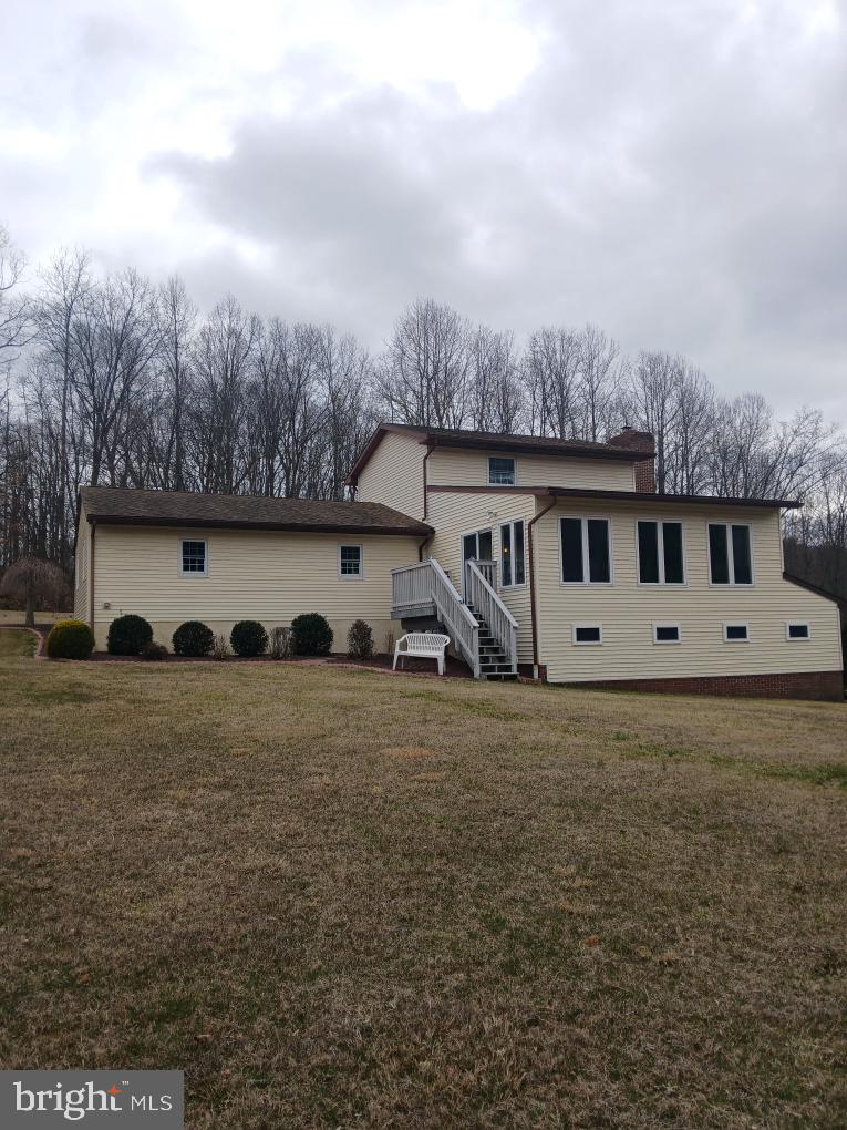 435 Westley Road Mohnton, PA 19540 - Photo 8 of 46 a front view of house with yard and trees