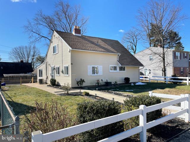 9245 Woodenbridge Road Philadelphia, PA 19114 - Photo 1 of 31 Gallery Image 1