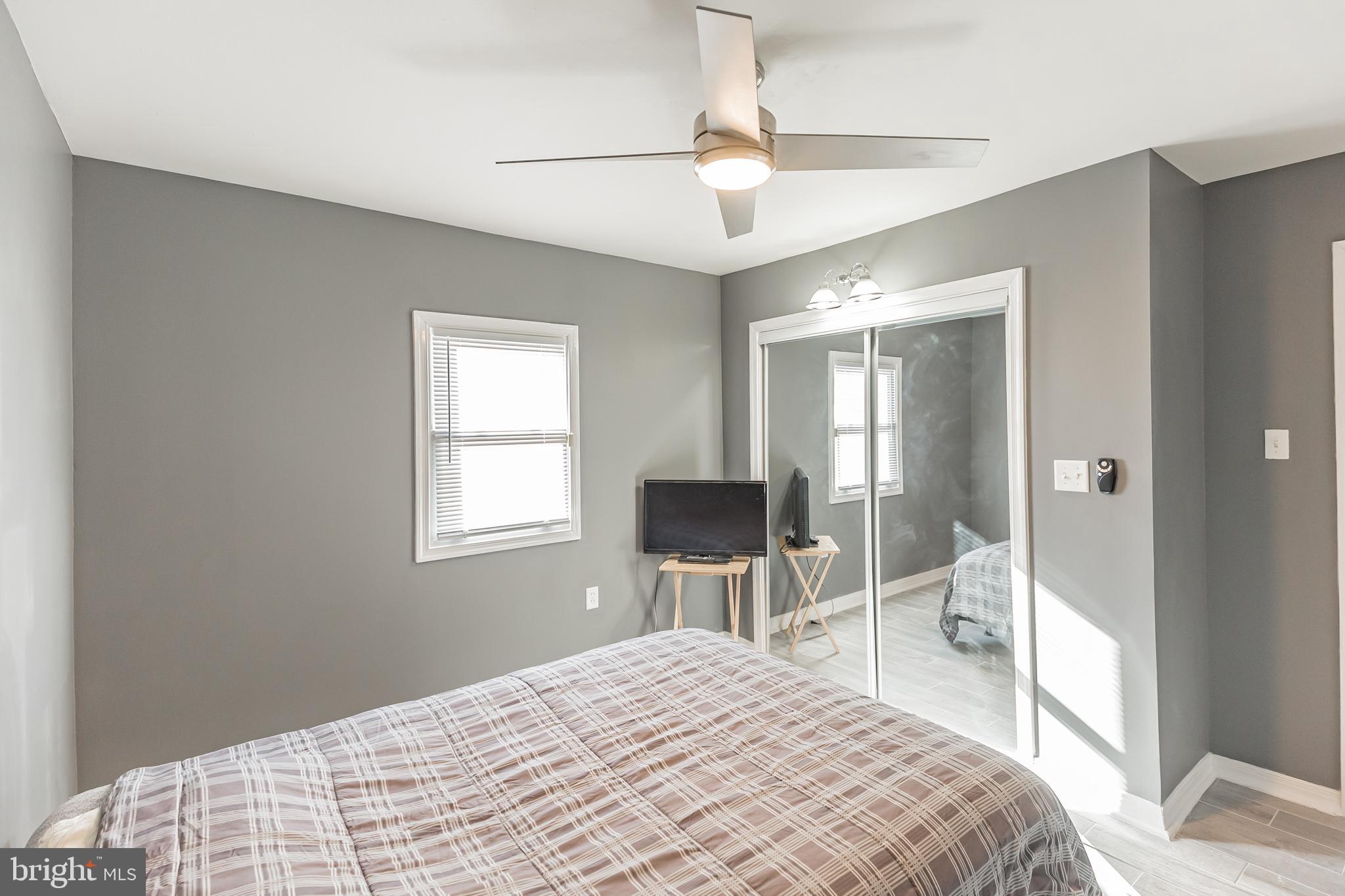 9245 Woodenbridge Road Philadelphia, PA 19114 - Photo 18 of 31 Gallery Image 18