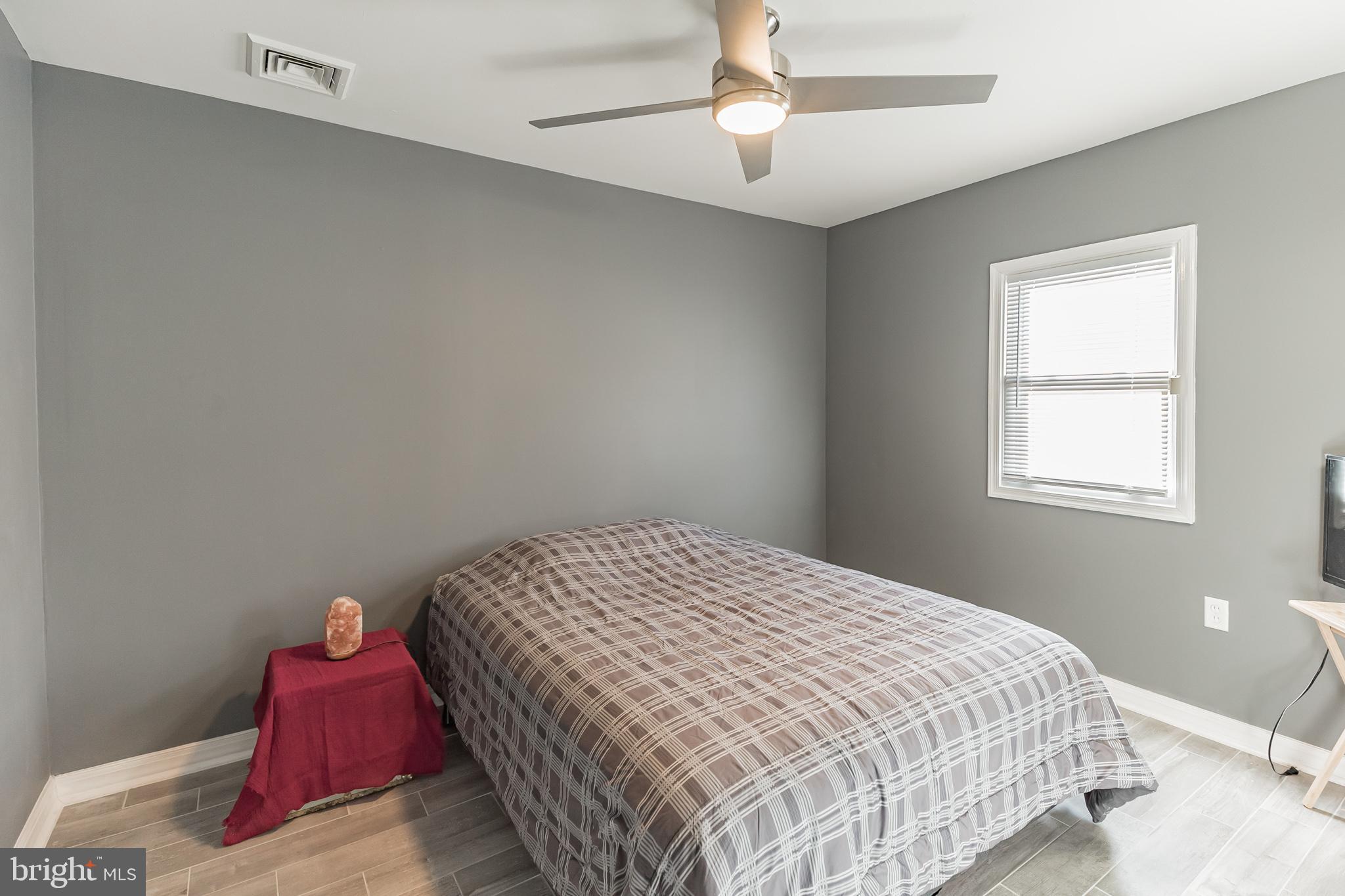 9245 Woodenbridge Road Philadelphia, PA 19114 - Photo 19 of 31 Gallery Image 19