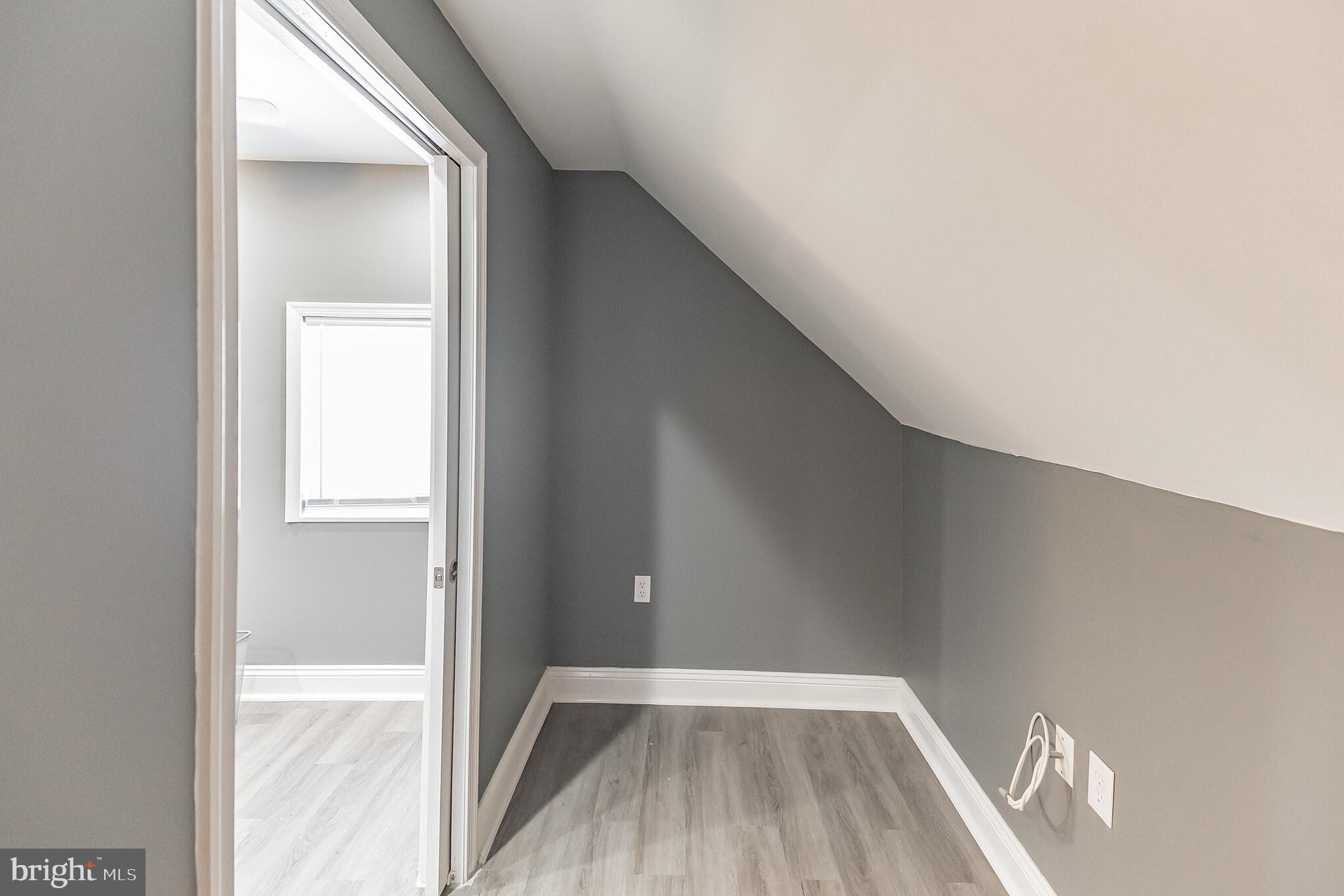 9245 Woodenbridge Road Philadelphia, PA 19114 - Photo 24 of 31 Gallery Image 24