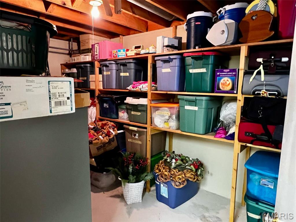 403 Sutton Drive Palmyra, MO 63461 - Photo 45 of 47