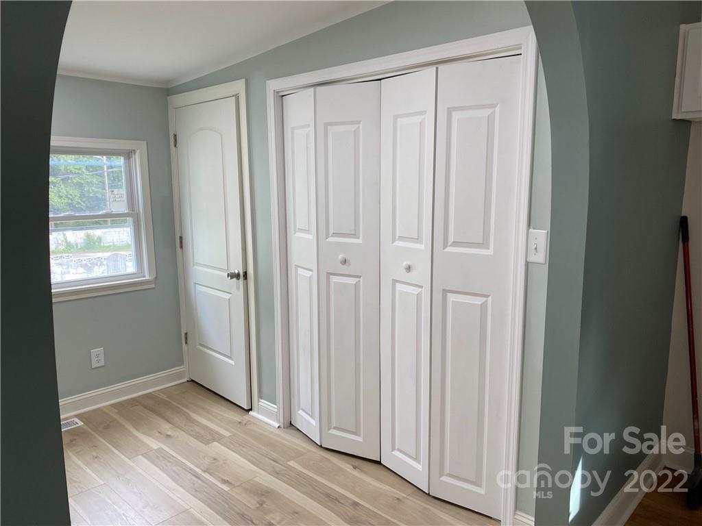 706 Kings Road Shelby, NC 28150 - Photo 18 of 25 a view of a livingroom with an entryway