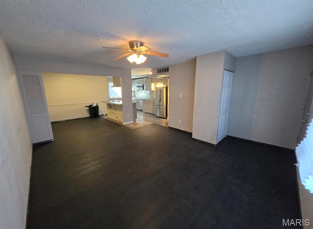 2536 Pershall Road St. Louis, MO 63136 - Photo 5 of 15 Gallery Image 5