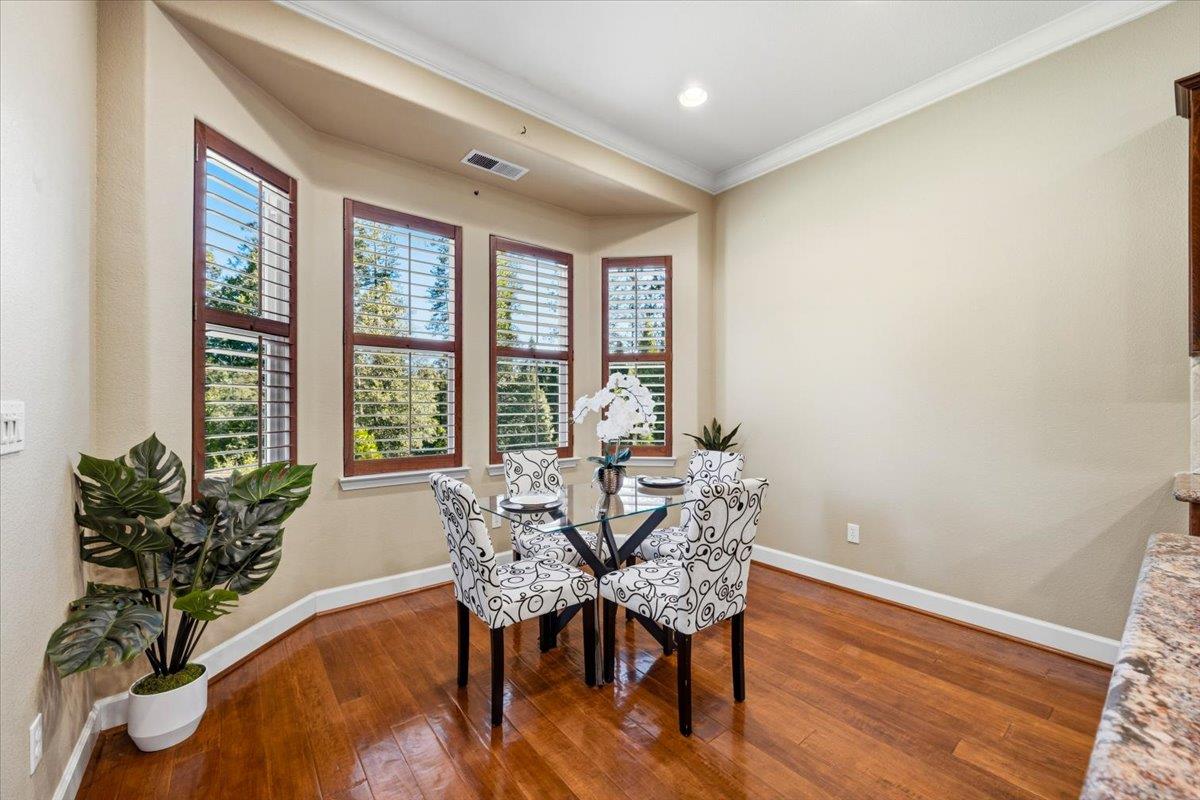 15890 Orchard Springs Road Grass Valley, CA 95945 - Photo 24 of 50 Breakfast nook