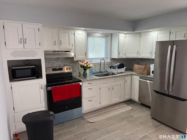 $319,000 | 84 Townsend Avenue, Waterbury, CT 06705