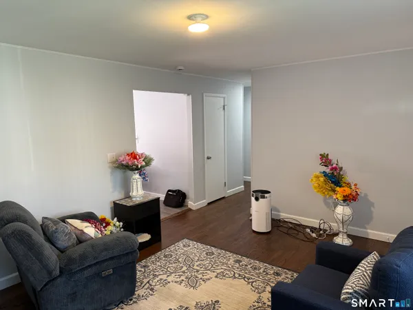 $319,000 | 84 Townsend Avenue, Waterbury, CT 06705
