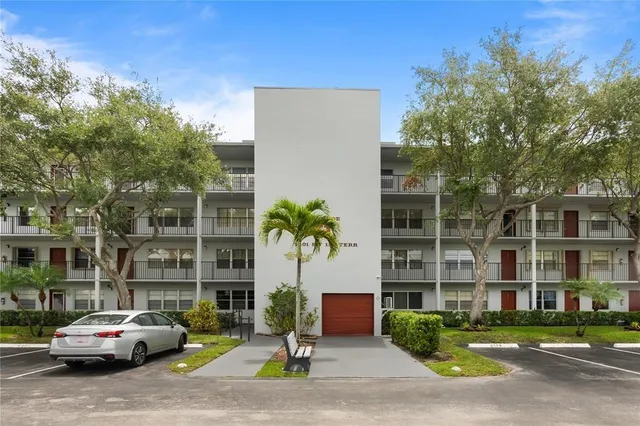 $145,000 | 1401 Southwest 135th Terrace, Unit 310H, Hollywood, FL 33027