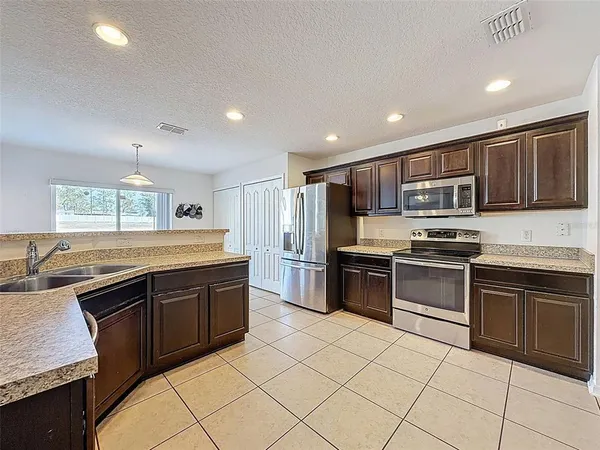 $299,900 | 36115 Markree Castle Avenue, Dade City, FL 33525