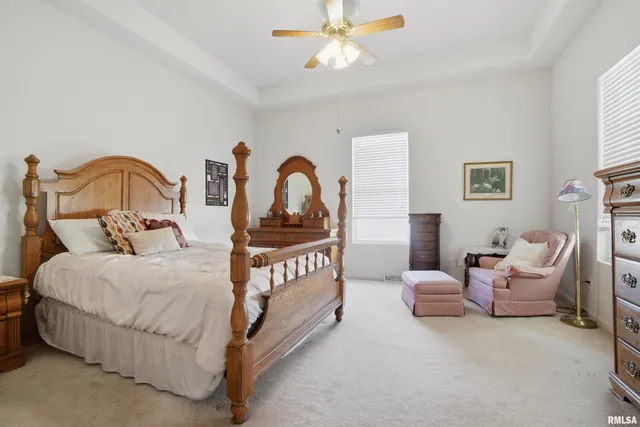 $490,900 | 24211 North Carver Road, Canton, IL 61520