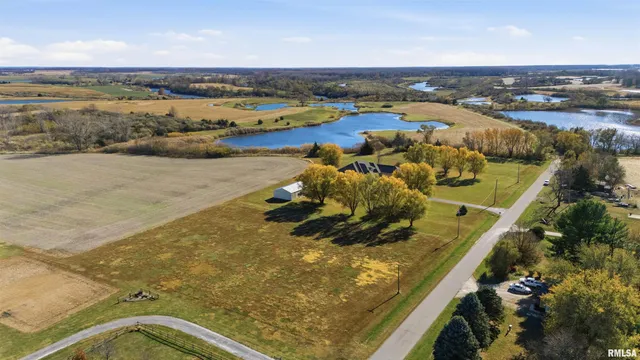 $490,900 | 24211 North Carver Road, Canton, IL 61520