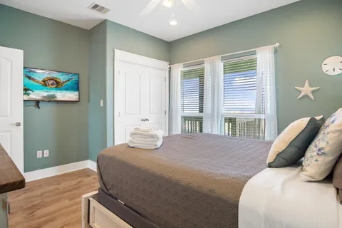 $675,000 | 1958 Ave I, Port Bolivar, TX 77650