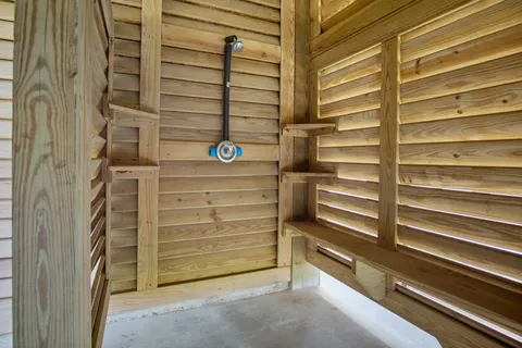 $675,000 | 1958 Ave I, Port Bolivar, TX 77650