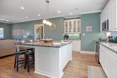 $675,000 | 1958 Ave I, Port Bolivar, TX 77650