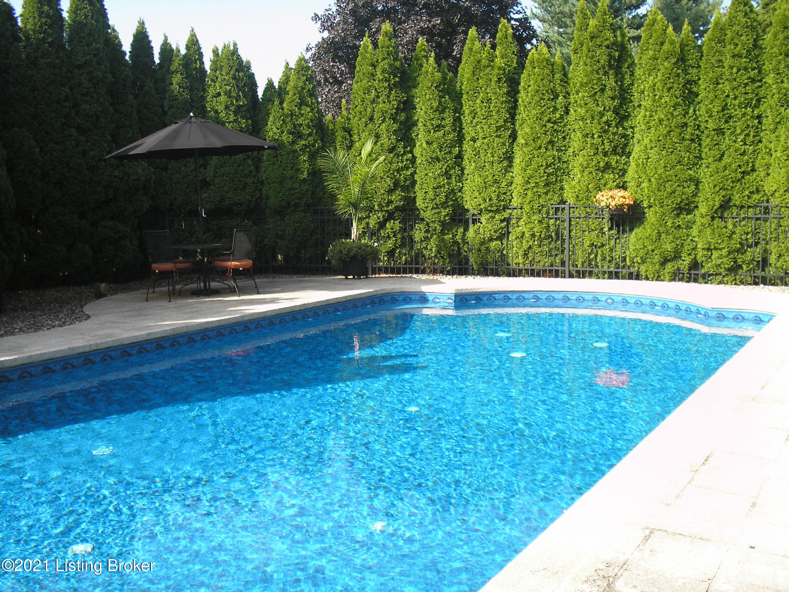 3219 Trail Ridge Road Louisville, KY 40241 - Photo 45 of 54 P1015678