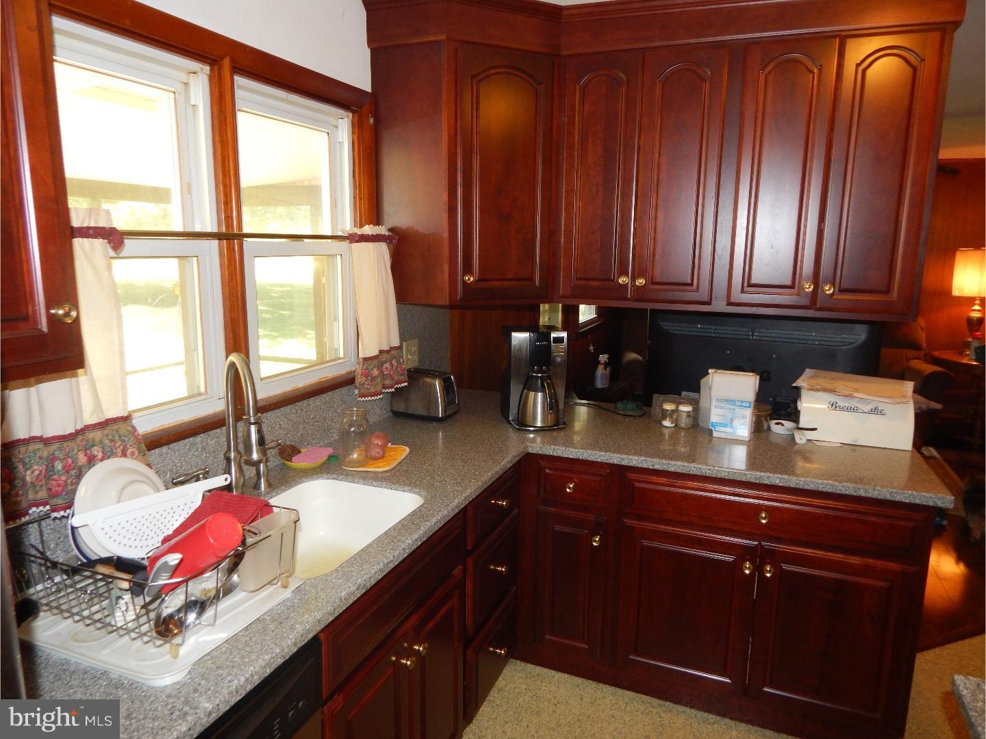 371 State Road West Grove, PA 19390 - Photo 4 of 14 Gallery Image 4