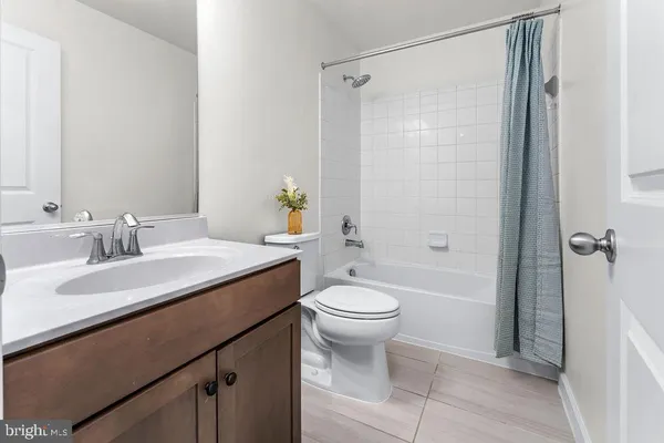 $909,999 | 8103 Zoe Place, Alexandria, VA 22306