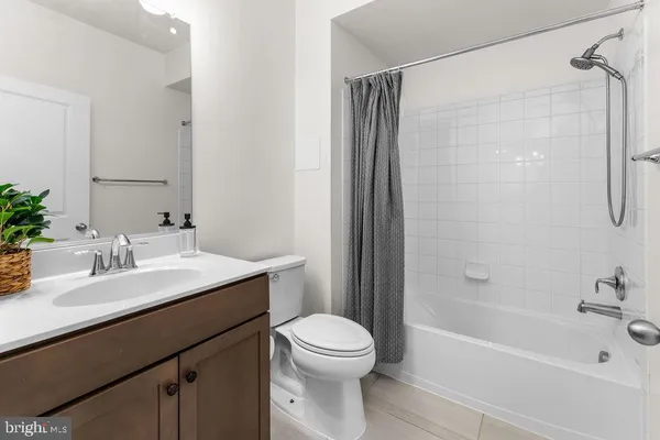 $909,999 | 8103 Zoe Place, Alexandria, VA 22306