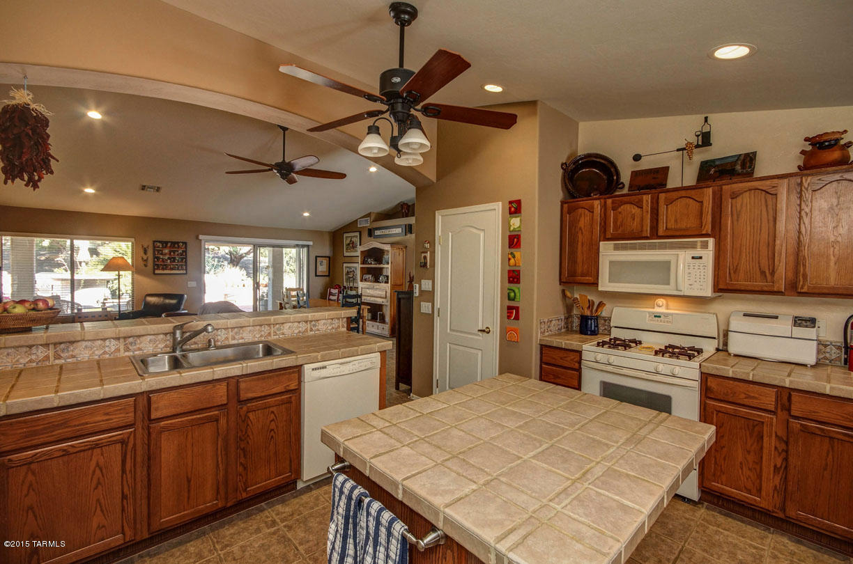62710 East Flower Ridge Drive Tucson, AZ 85739 - Photo 18 of 35