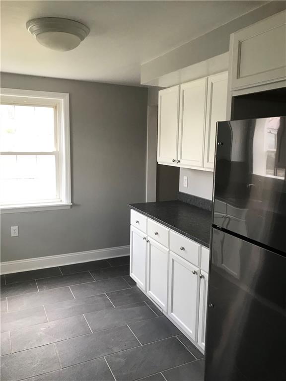 3802 Middleboro Road Pittsburgh, PA 15234 - Photo 4 of 20 Gallery Image 4