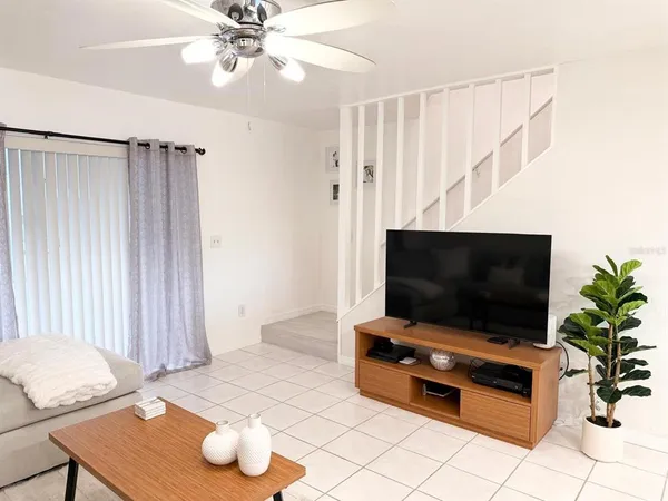 $1,550 | 5027 Southwest 16th Place, Unit 102, Cape Coral, FL 33914