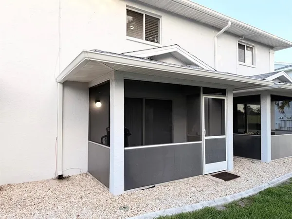 $1,550 | 5027 Southwest 16th Place, Unit 102, Cape Coral, FL 33914