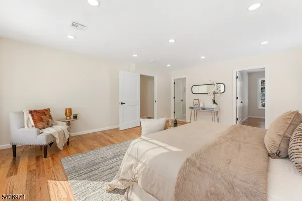 $1,150,000 | 10 Old Rifle Camp Road, Woodland Park, NJ 07424