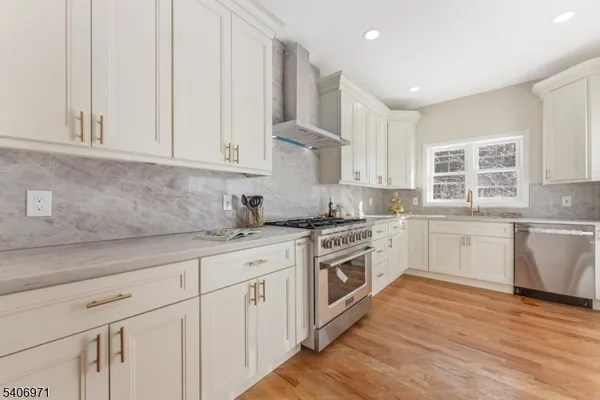 $1,150,000 | 10 Old Rifle Camp Road, Woodland Park, NJ 07424