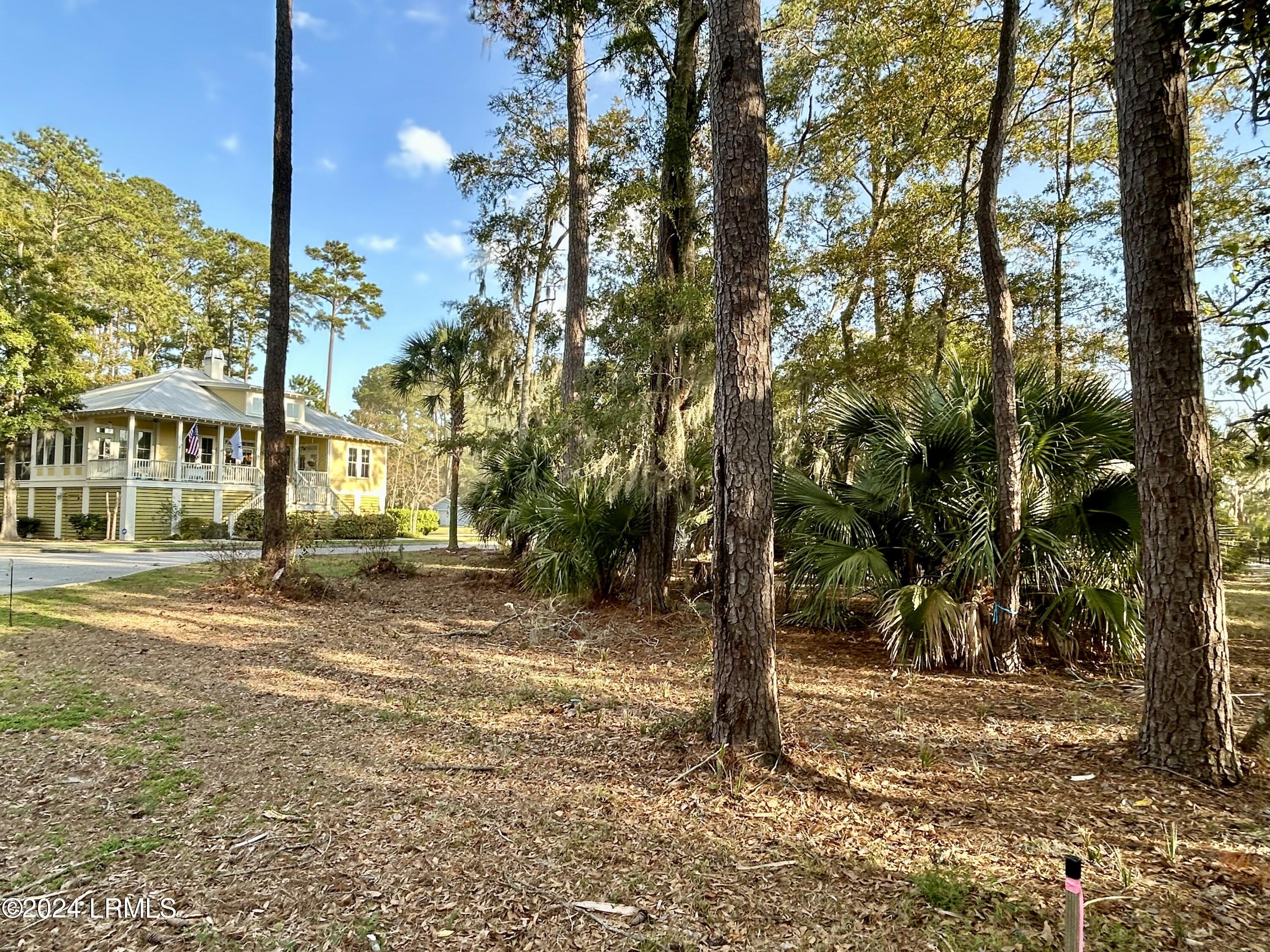 104 Willow Point Road Beaufort, SC 29906 - Photo 4 of 11 IMG_7826