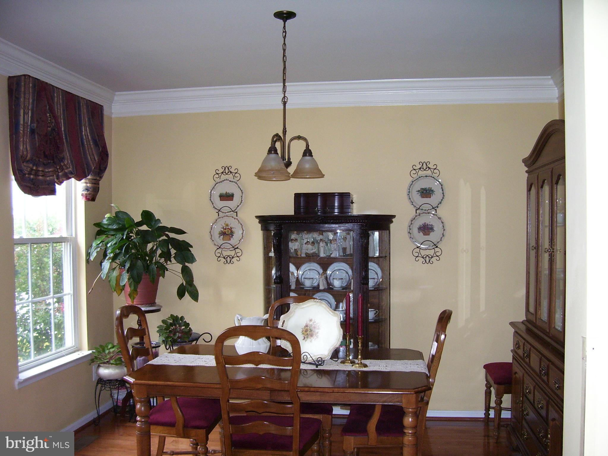 12004 Valcour Island Way Manassas, VA 20109 - Photo 7 of 28 Dining Room