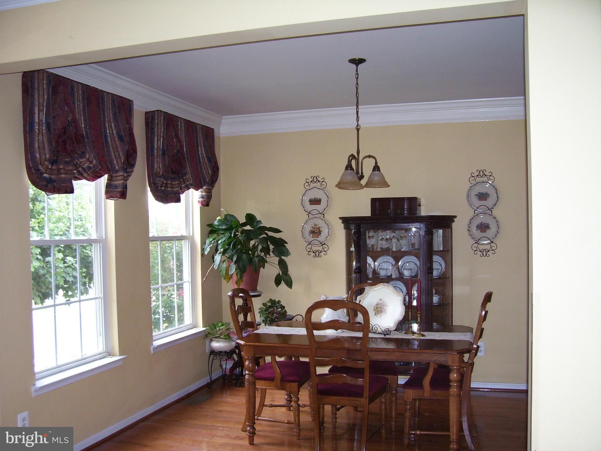 12004 Valcour Island Way Manassas, VA 20109 - Photo 8 of 28 Dining Room