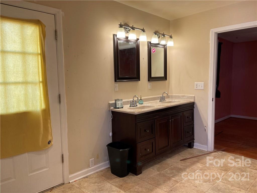 1417 County Home Road Conover, NC 28613 - Photo 14 of 20 Gallery Image 14