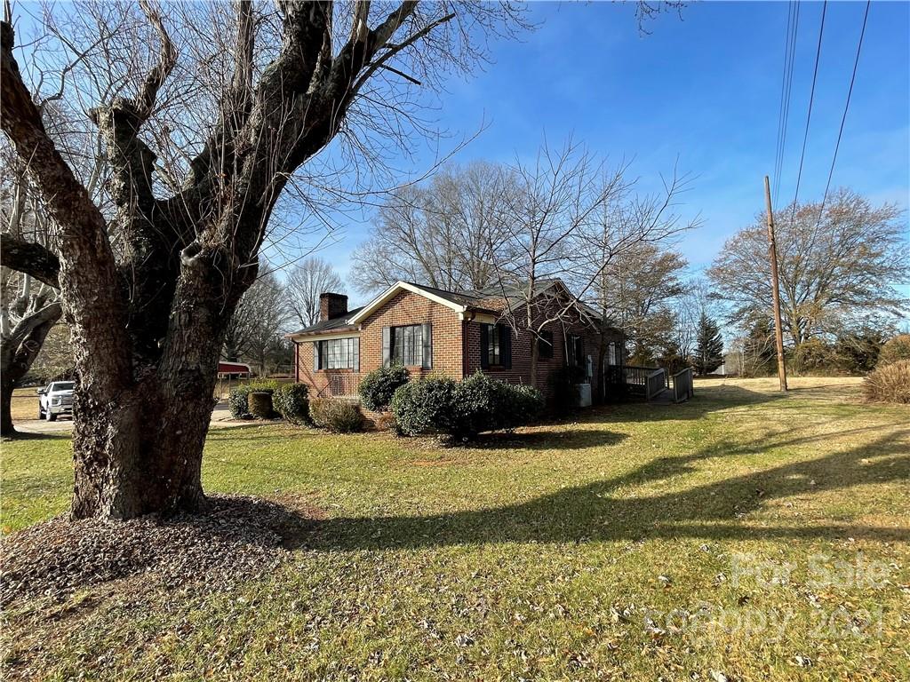 1417 County Home Road Conover, NC 28613 - Photo 5 of 20 Gallery Image 5
