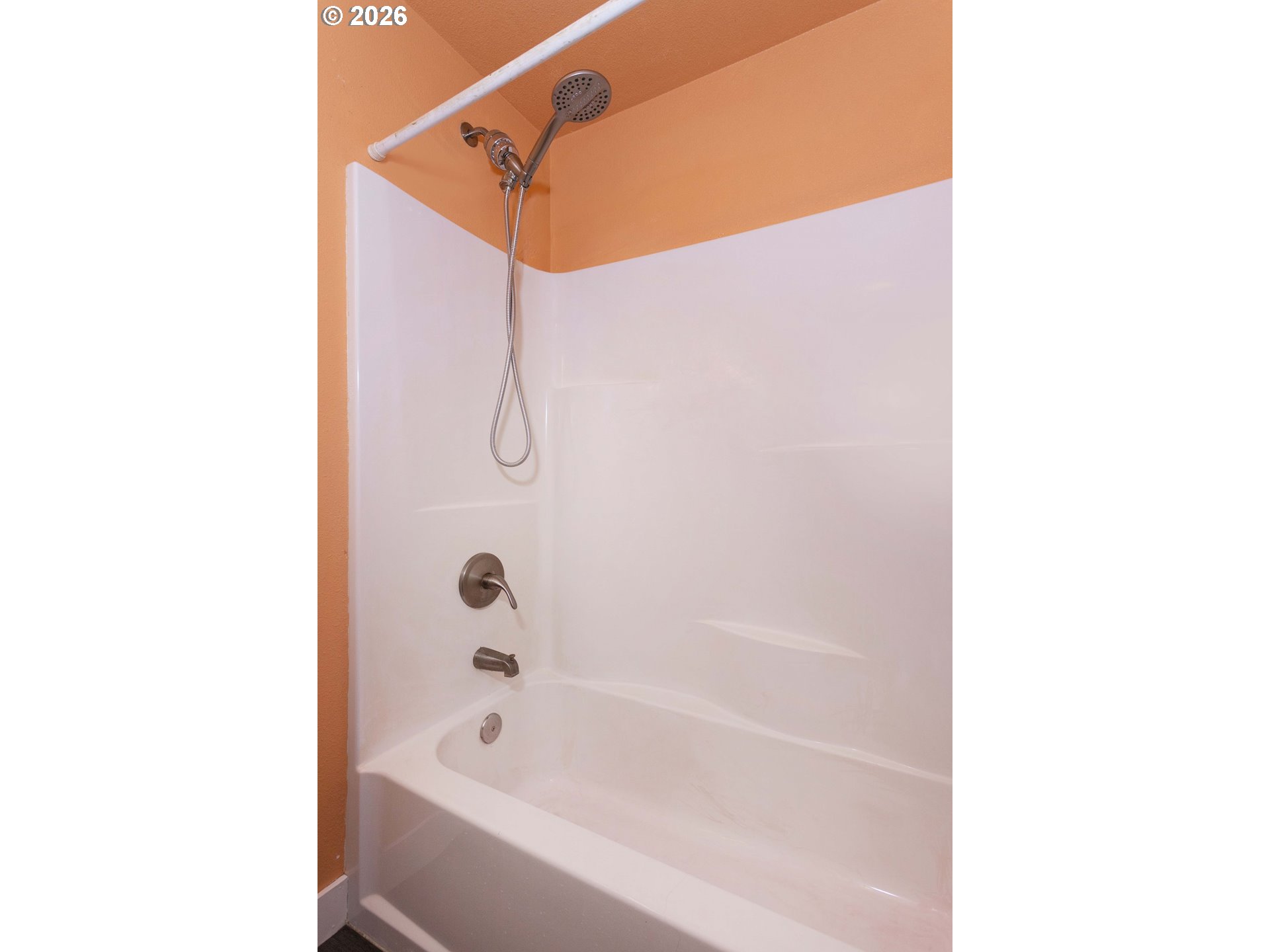 23575 East Gumjuwac Road Welches, OR 97067 - Photo 26 of 48 a bathroom with a bathtub and shower