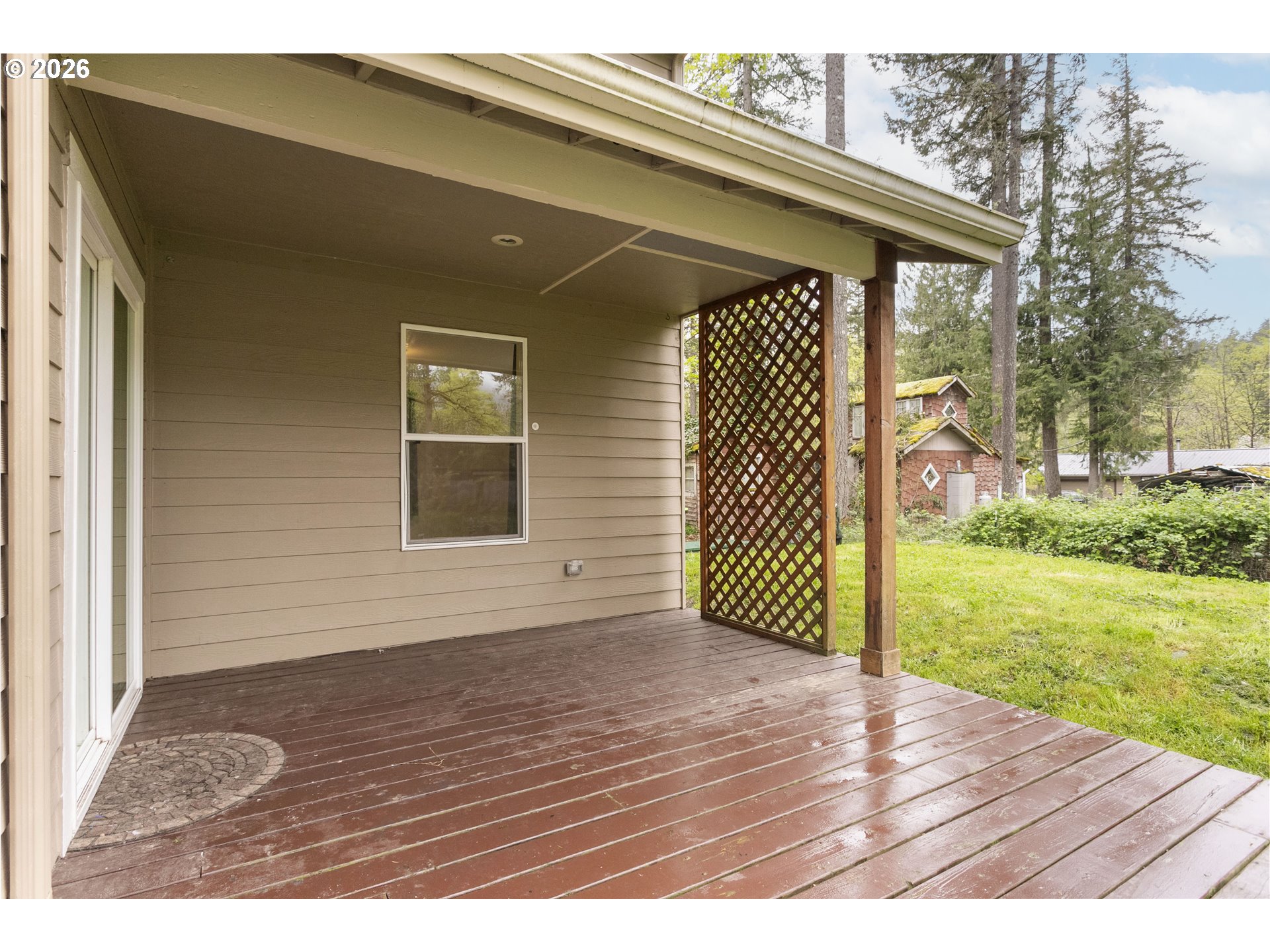 23575 East Gumjuwac Road Welches, OR 97067 - Photo 40 of 48 a view of a backyard of the house