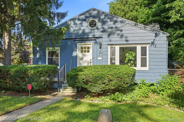 $2,400 | 3175 McDowell Street, Ferndale, MI 48220