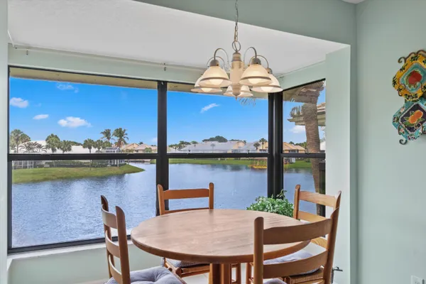 $669,000 | 3971 Schooner Pointe Drive, Unit 201, Jupiter, FL 33477